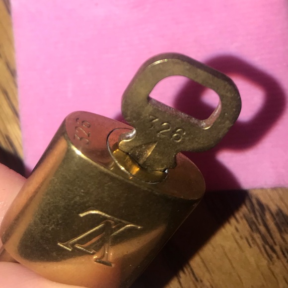 Vintage Authentic Louis Vuitton Lock/Key set - Picture 3 of 3